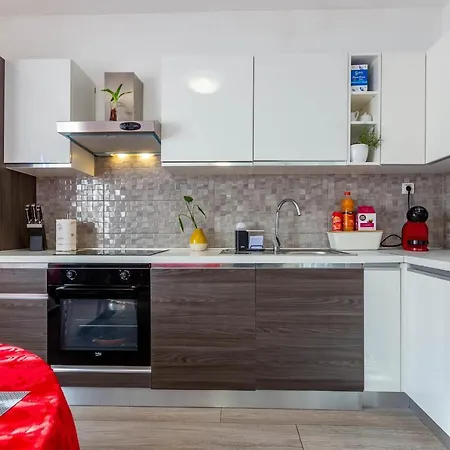 Chubi 2br Parking Terrace Bbq Vegetable Garden *