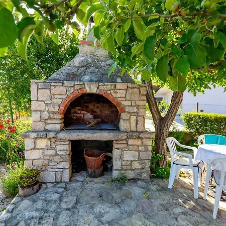 Chubi 2br Parking Terrace Bbq Vegetable Garden *