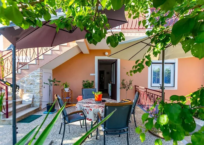 Διαμέρισμα Chubi 2br Parking Terrace Bbq Vegetable Garden Ζαντάρ