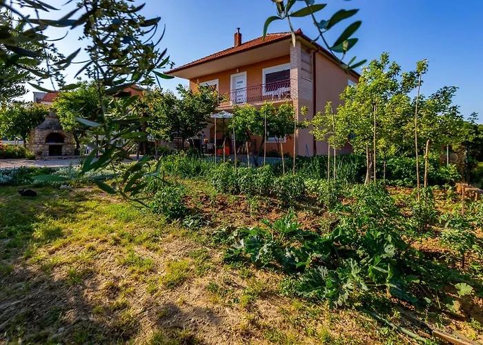 Διαμέρισμα Chubi 2br Parking Terrace Bbq Vegetable Garden