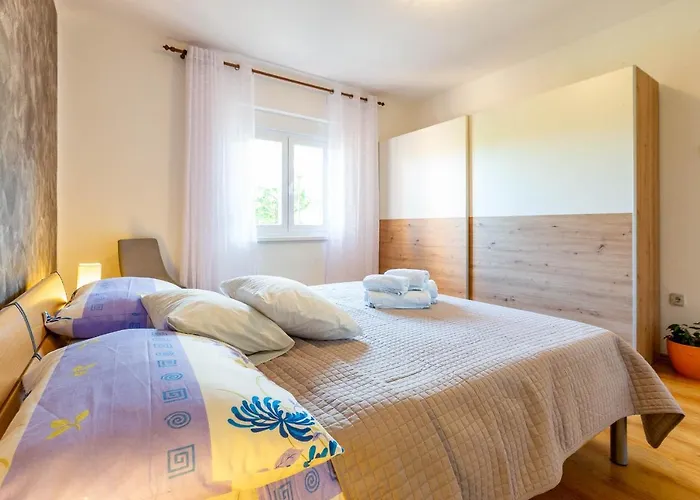 Appartement Chubi 2br Parking Terrace Bbq Vegetable Garden