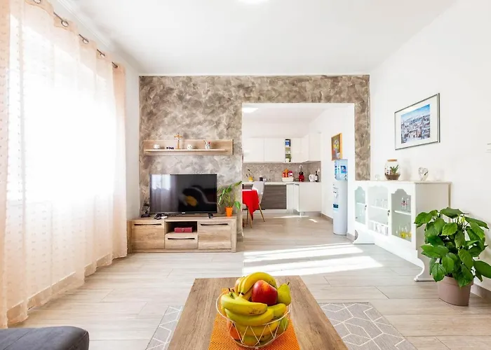 Appartement Chubi 2br Parking Terrace Bbq Vegetable Garden Zadar